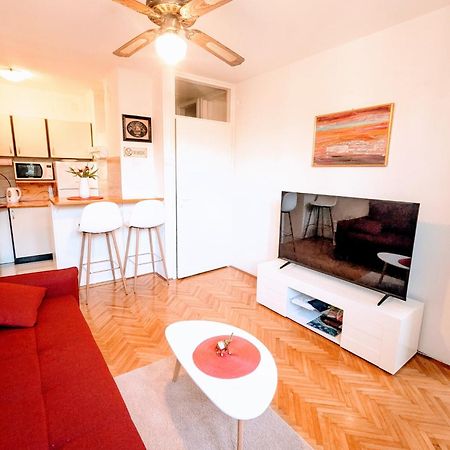 Demass Apartment - Cozy, Free Parking And Wifi Dubrovnik Luaran gambar
