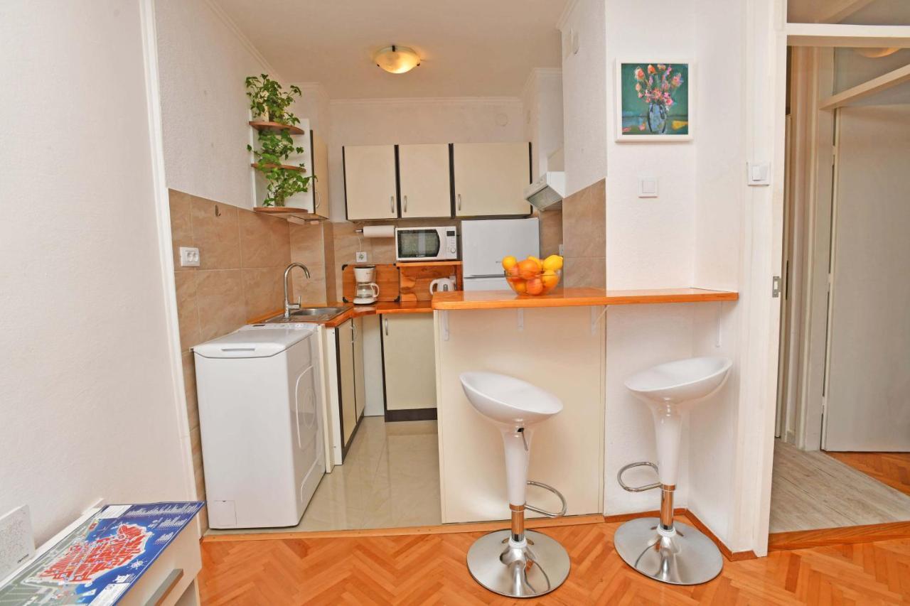 Demass Apartment - Cozy, Free Parking And Wifi Dubrovnik Luaran gambar